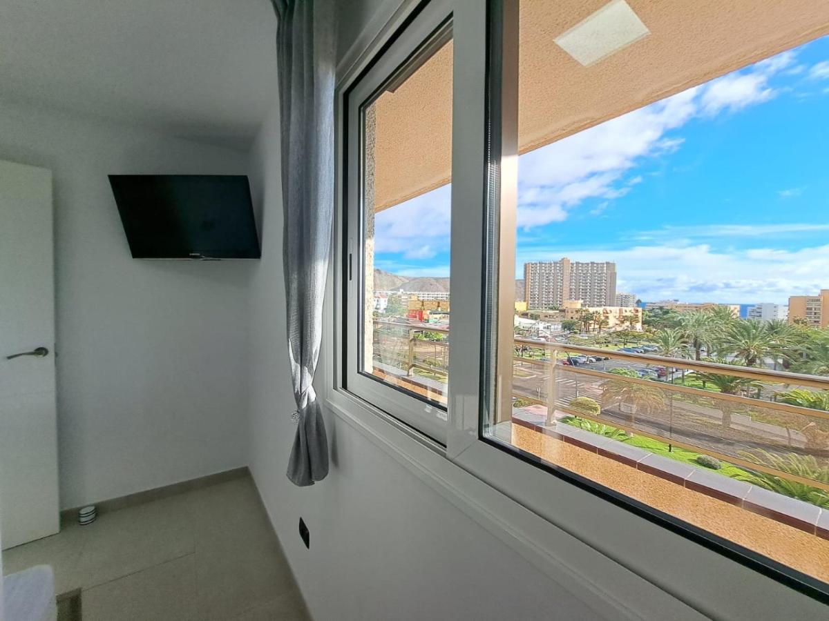 Newly Reformed 2 Bedroom Apartment In The Center Of Los Cristianos Los Cristianos  Exteriér fotografie