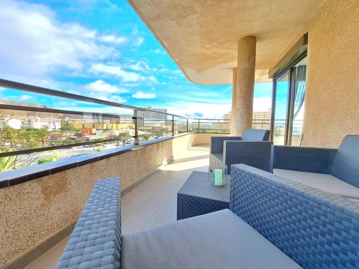 Newly Reformed 2 Bedroom Apartment In The Center Of Los Cristianos Los Cristianos  Exteriér fotografie