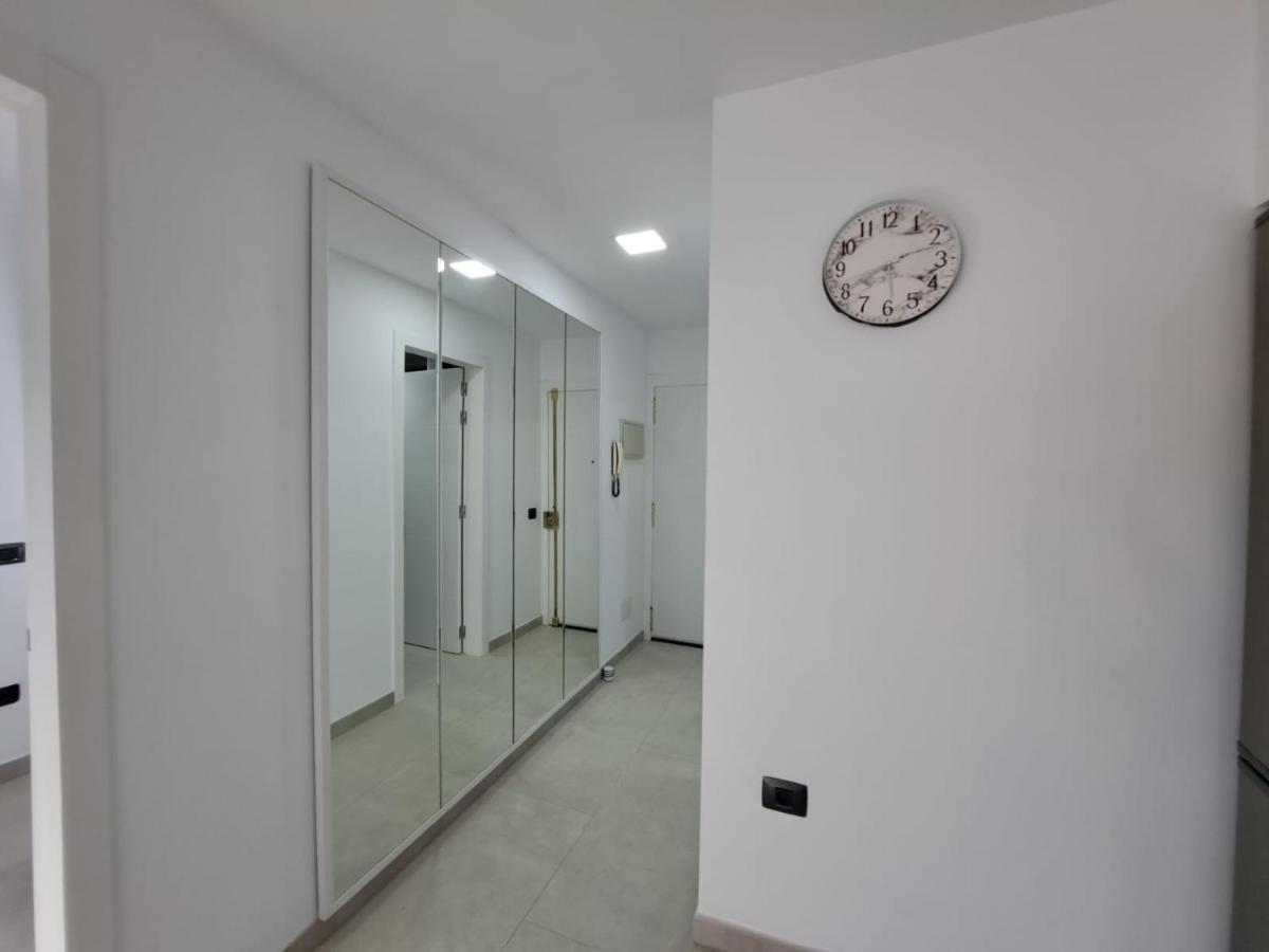 Newly Reformed 2 Bedroom Apartment In The Center Of Los Cristianos Los Cristianos  Exteriér fotografie
