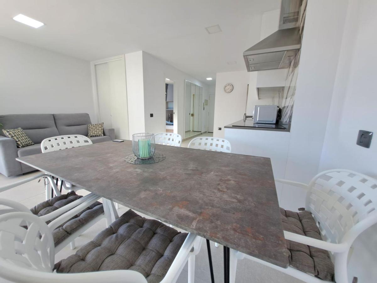 Newly Reformed 2 Bedroom Apartment In The Center Of Los Cristianos Los Cristianos  Exteriér fotografie